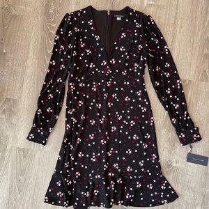 *Tommy Hilfiger V Neck Dress Size 4